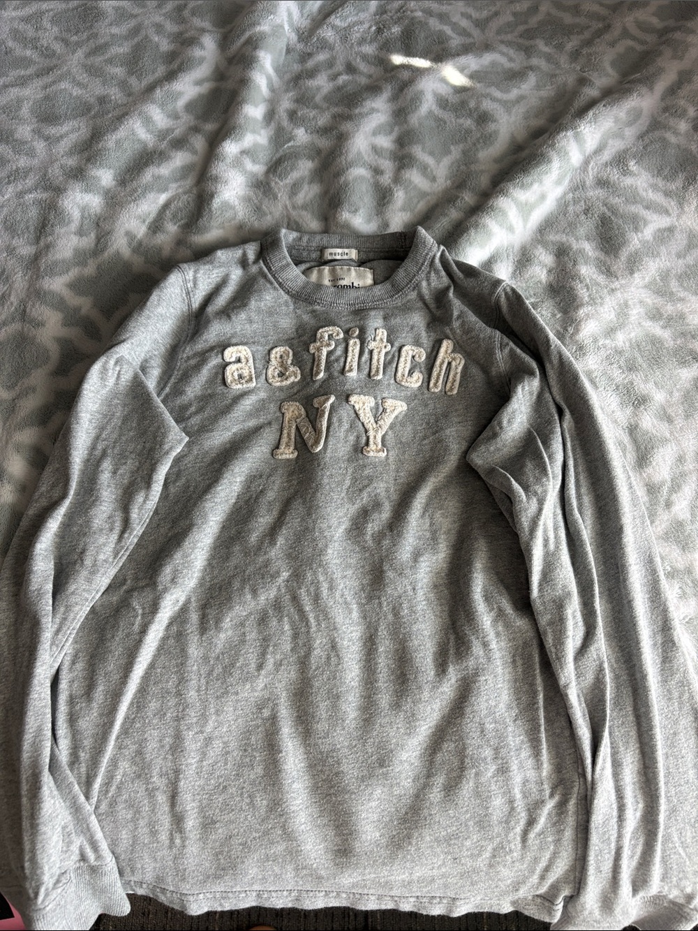 Abercrombie & Fitch grey long sleeve
